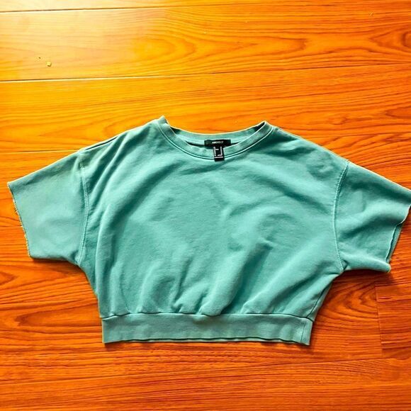Forever 21 Tops - New Womens Forever 21 Crop Top